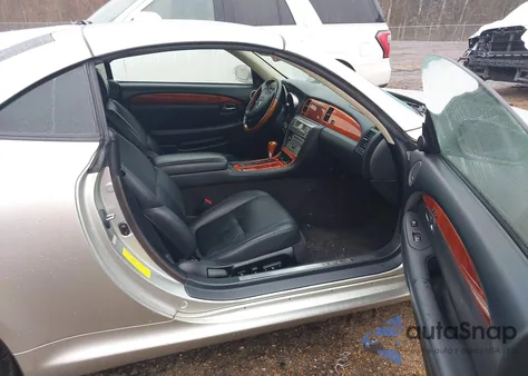 2004 Lexus Sc 430 z USA, uszkodzony, nr VIN JTHFN48YX40050423